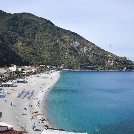 1 Bedroom Stunning In * Scilla