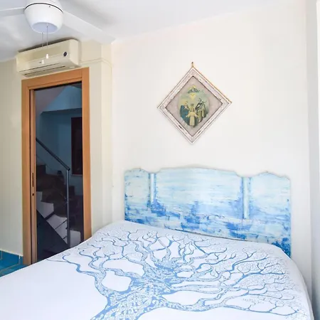Semesterbostad Fantastiskt Hem Med 1 Sovrum I Scilla