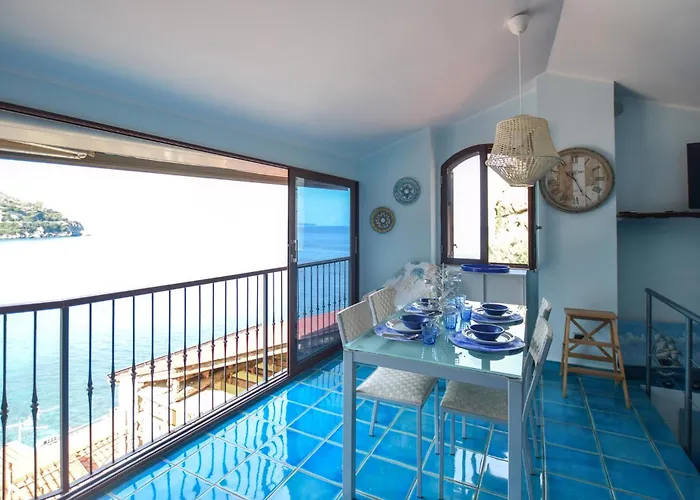 1 Bedroom Stunning In